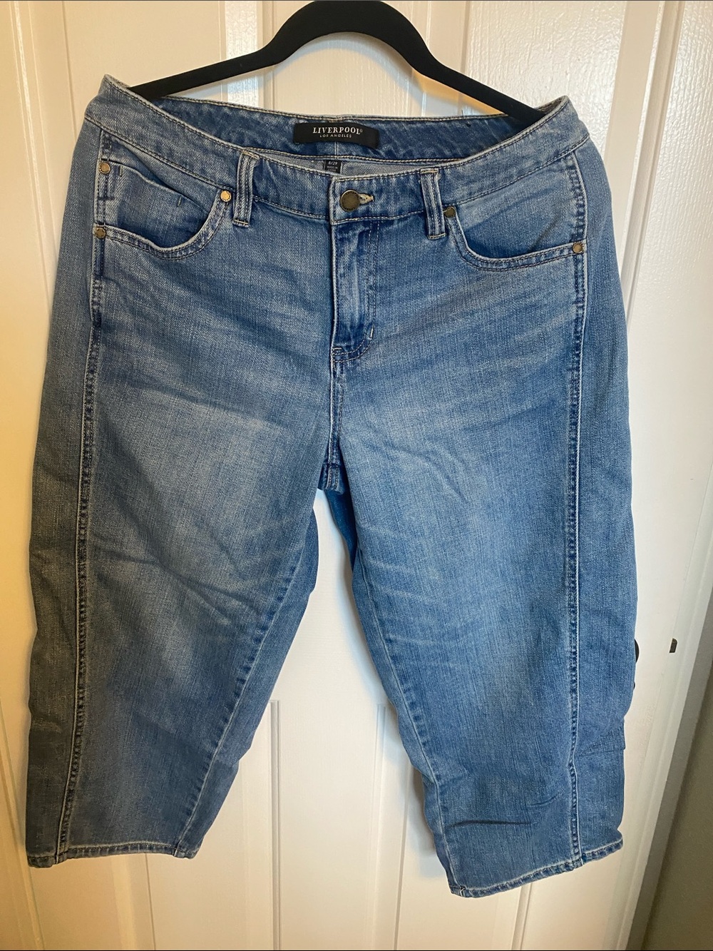 Liverpool Women's Cropped Light Blue Denim Jeans